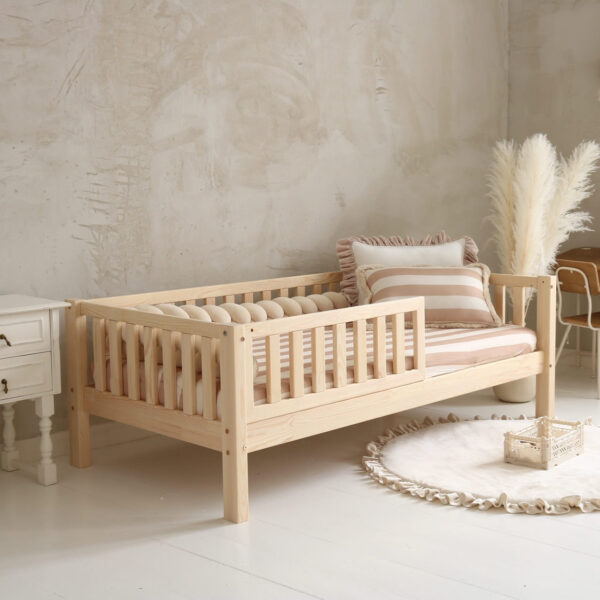 Detská posteľ BASIC LOVE 190/90 cm,200/90 cm nohy 19 cm