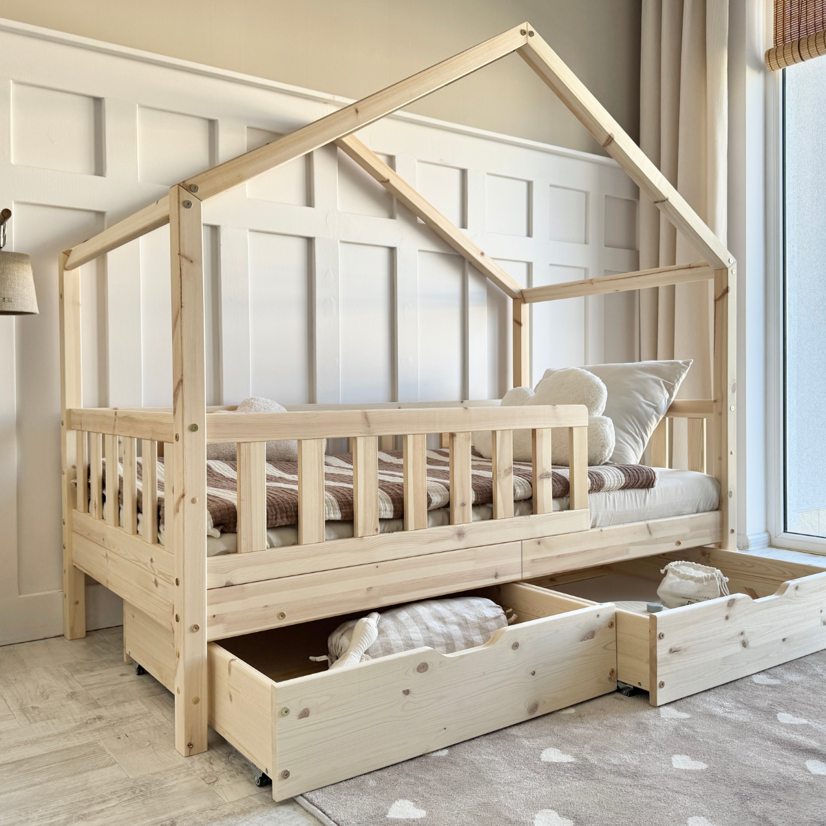 eng_pl_Housebed-Gabby-Plus-200x140-2-drawers-Natural-wood-fast-shipping-1299_5 Posteľ Gabby Plus 200x120 (2 zásuvky) prírodné drevo (rýchle dodanie) – Obrázok 1